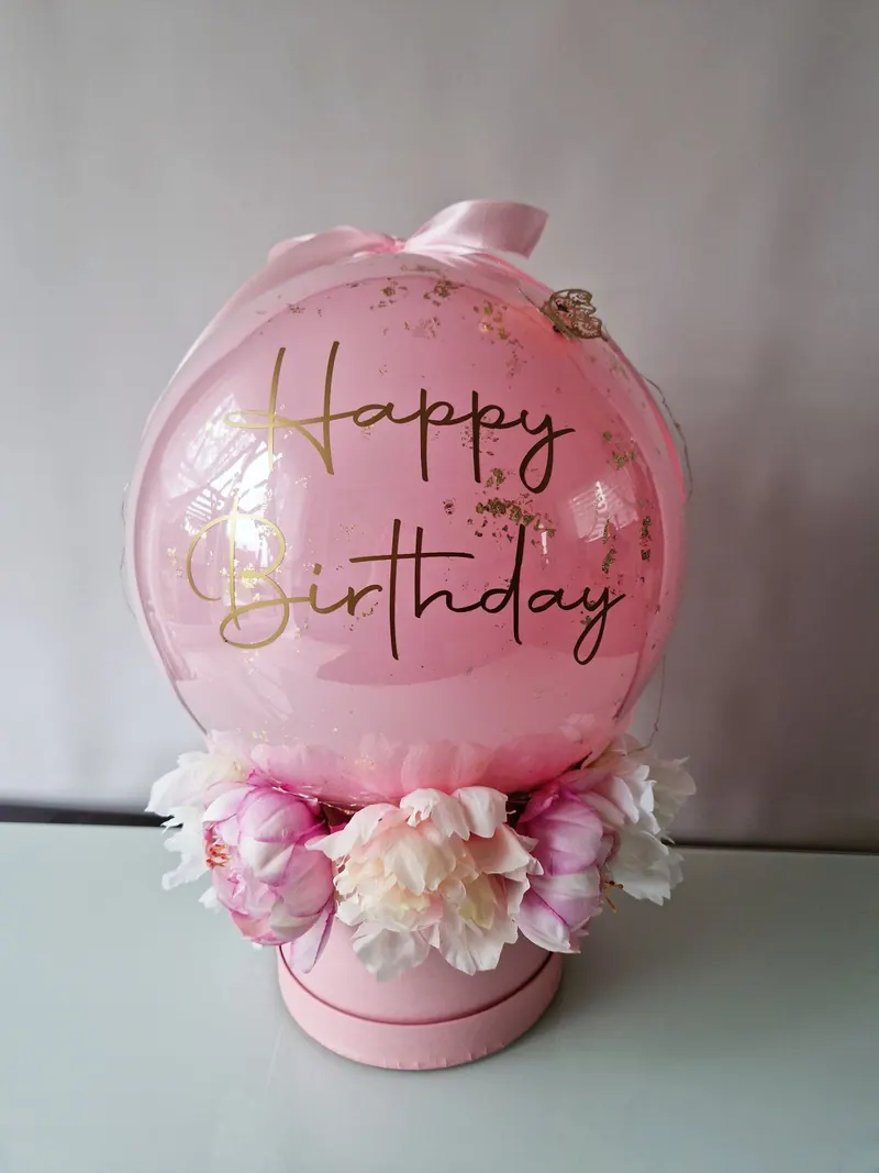 Różowy bukiet balonowy „Happy Birthday” z piwoniami